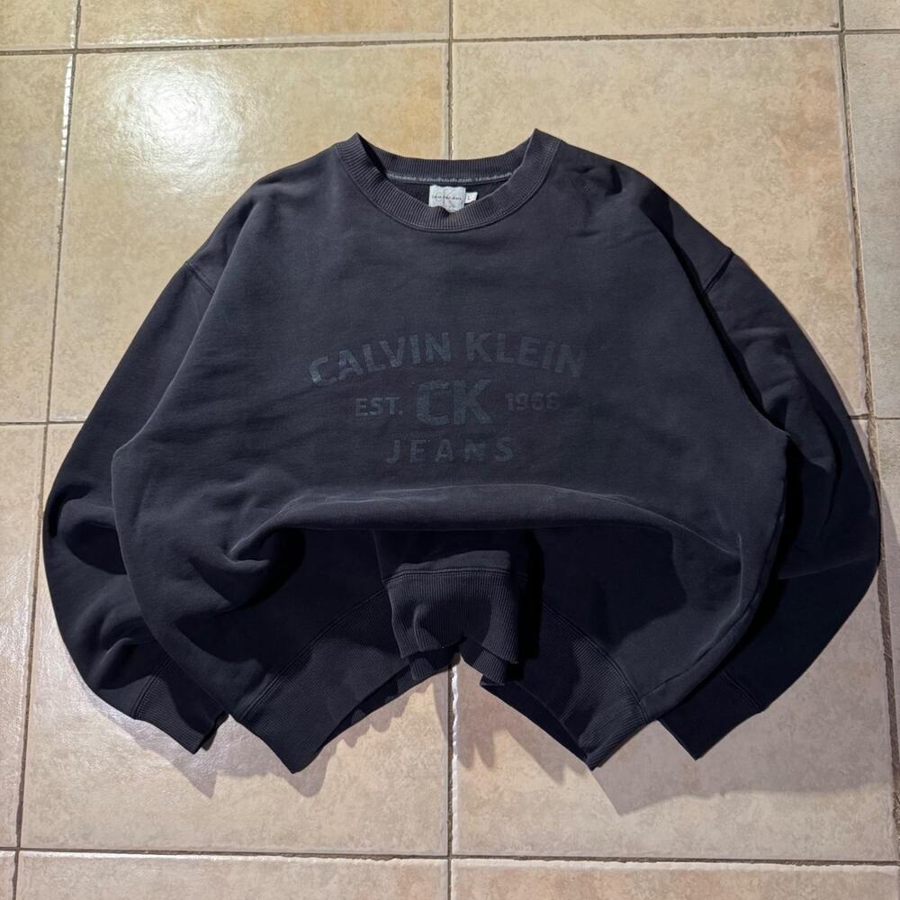 Vintage y2k calvin klein black crewneck sweater size L in Mens